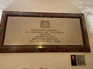 Archivo:Sepulcro Colloredo