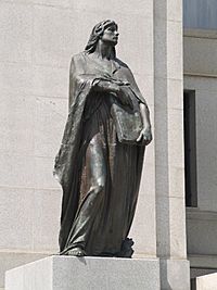 Archivo:Statue of Truth