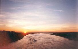 Sunshine Parapeti River.jpg