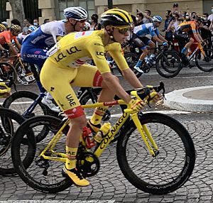 Archivo:Tadej Pogačar (2020-09-20) - Yellow jersey - Tour de France 2020