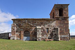 Archivo:Torrelara, Iglesia de San Millán Abad, 06
