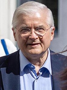 Włodzimierz Cimoszewicz 2024 (cropped3).jpg