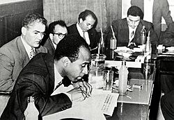 02 Frantz-Fanon-lors-dune-conférence-de-presse-du-Congrès-des-écrivains-à-Tunis-1959.jpg