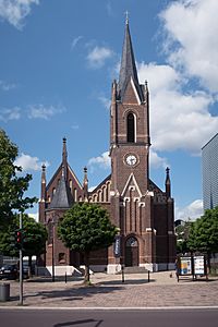 Archivo:Bottrop, die Martinskirche Dm45 IMG 8481 2018-09-01 14.29