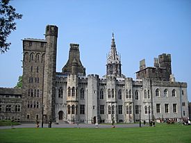 Archivo:Cardiff Castle
