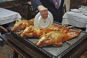 Archivo:Cochinillo Asado Segoviano