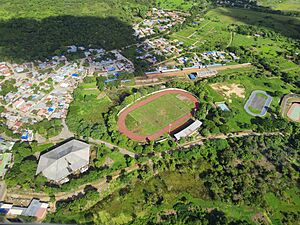 Archivo:Complejo deportivo Barrio fundadores