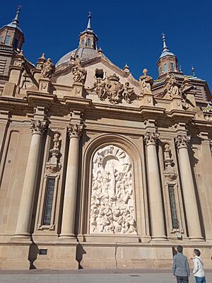 Archivo:El Pilar Fachada 1954