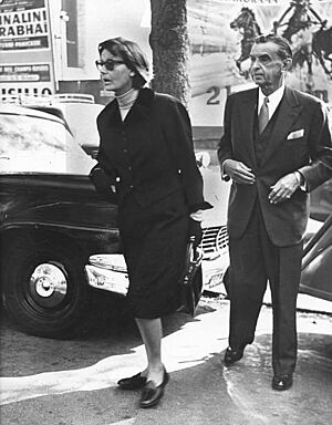 Archivo:Garbo & Schlee in 1959