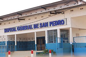 Archivo:Hôpital général de San-Pédro en 2024 02