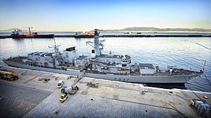 Archivo:HMS Westminster at Gibraltar MOD 45152488