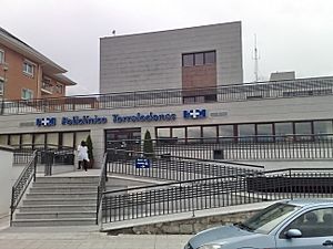 Archivo:Hospital de Madrid Torrelodones. Policlínico