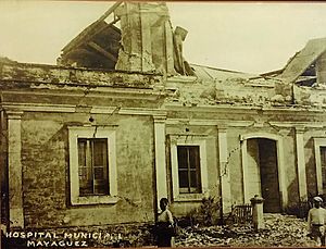 Archivo:Hospital de Mayagüez afectado por el terremoto del 1918