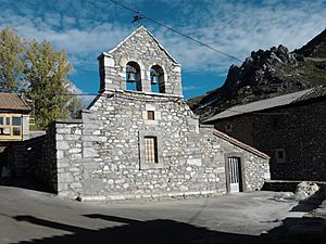 Archivo:Iglesia Restaurada