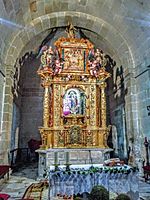 Archivo:Iglesia de Santa María de Reza (altar)