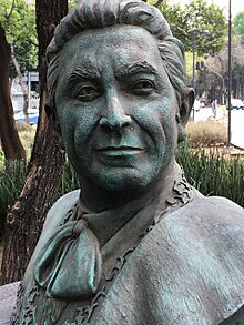 Juan Zaizar Torres (busto) 02.jpg