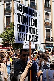 Archivo:Madrid - Manifestación 19J - 110619 130135