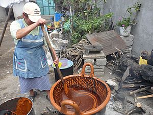 Archivo:Mole poblano de guajolote