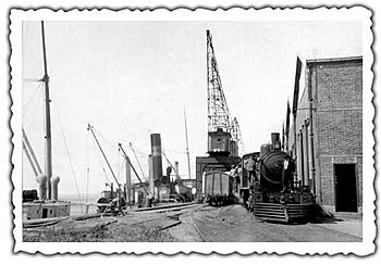 Archivo:Muelle Arroyo Pareja