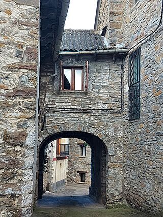 Navasa, Los Arcos.jpg