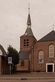 Archivo:Oldebroek, de Nederlands Hervormde kerk RM31377 IMG 1200 2021-10-18 14.37