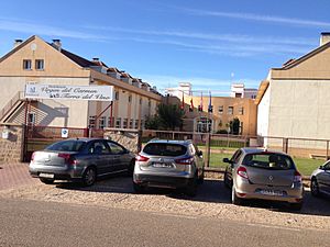 Archivo:Peleas de Abajo. Residencia de la tercera edad "Virgen del Carmen"