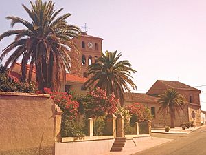 Archivo:Plaza de la Iglesia