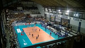 Archivo:Polideportivo GELP