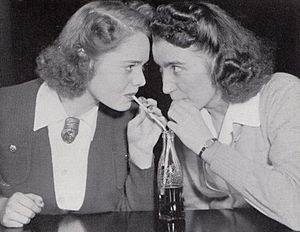 Archivo:Shimer College Coca Cola 1942