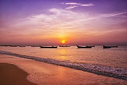 Sunrise in Tuticorin beach.jpg