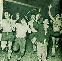 Archivo:Vuelta olimpica 1961 de Universidad Católica
