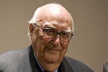 Andrea Camilleri, Premio Chiara 2010.jpg
