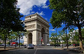 Arc de Triomphe de lÉtoile, Paris 7 June 2012