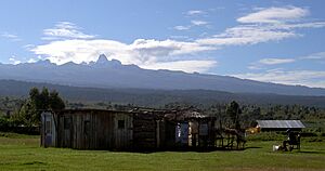 Archivo:Batian and Nelion in the background cropped