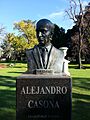 Busto de Alejandro Casona-2