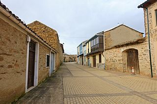 Calle Mayor, Santa Colomba de Somoza.jpg