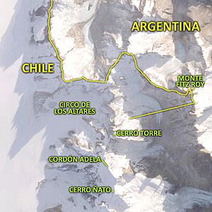 Archivo:Circo de los Altares, Monte Fitz Roy, Cerro Torre y Cordón Adela