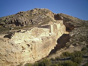 Archivo:Contrebia Leucade muralla celtibera y foso