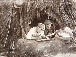 Archivo:General Miaja's Militiamen Writing Letters - Google Art Project