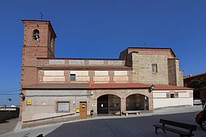 Archivo:Iglesia de San Bartolomé, Hormigos, fachada principal