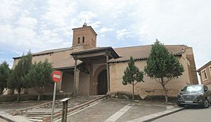 Archivo:Iglesia de Santa Marina, Mayorga