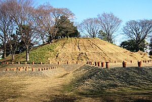 Archivo:KofunTumulus