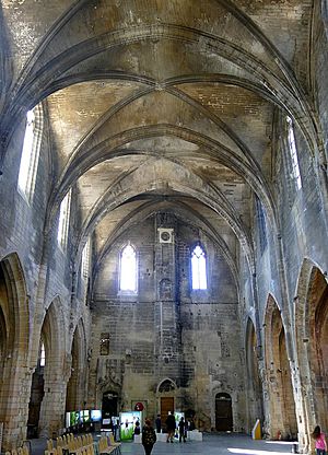 Archivo:P1010620 Arles Eglise des dominicains nef reductwk