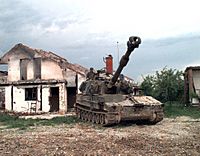 Archivo:Panzerhaubitze M109 A3