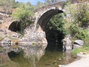 Archivo:Puentesantibanezsierra