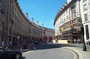Archivo:Regent Street 20040807
