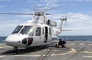 Archivo:Royal Thai Navy Sikorksy S-76B