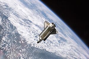 Archivo:STS115 Atlantis undock ISS edit2