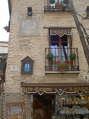 Archivo:Toledo hostal Balcony