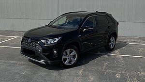 Toyota Rav4 2020 Advance Plus 4x4.jpg